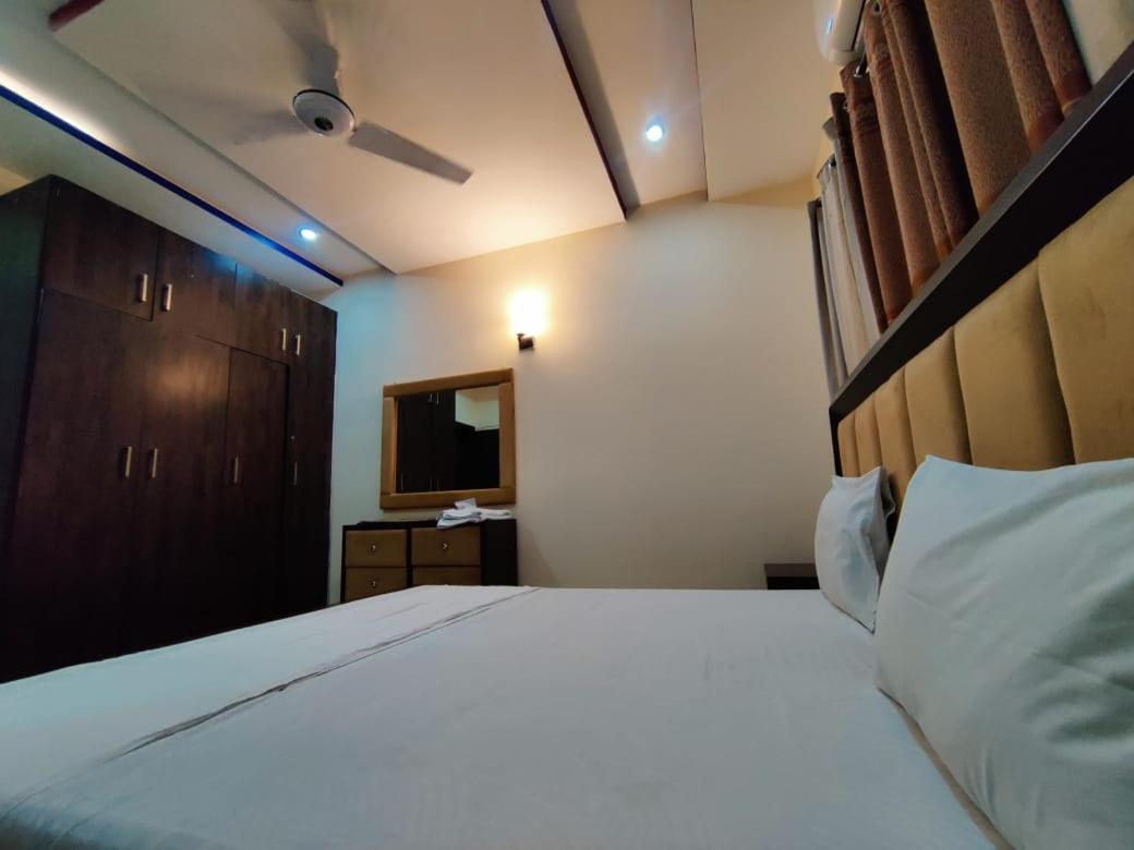 Luxury Guest Rooms Rawalpindi Exterior foto